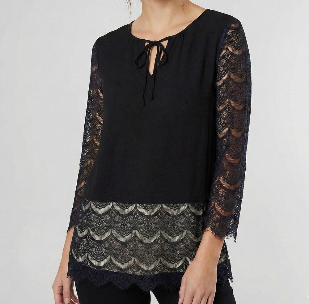 Jack by BB Dakota Christelle Rayon and Lace Top Small